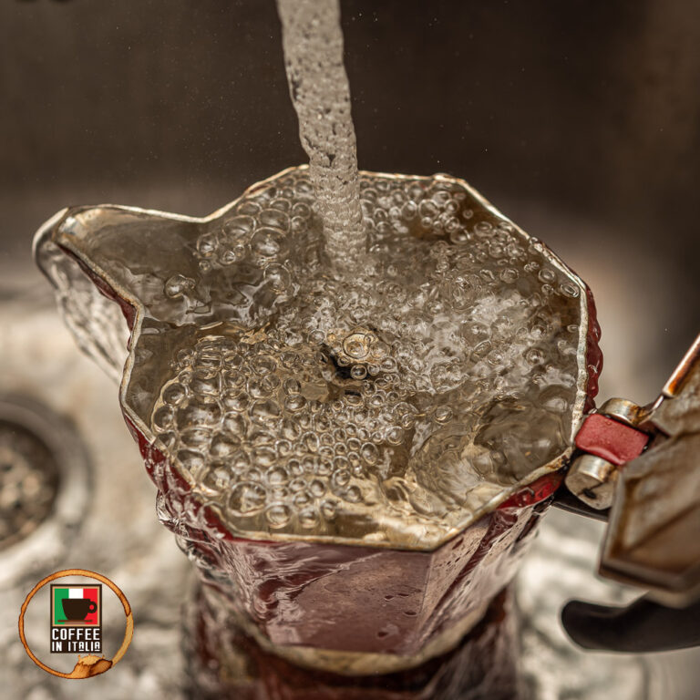 Moka Pot Cleaning With Vinegar