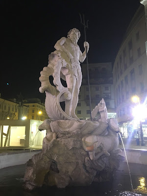 Things to do in Trieste Italy - Neptune Statue