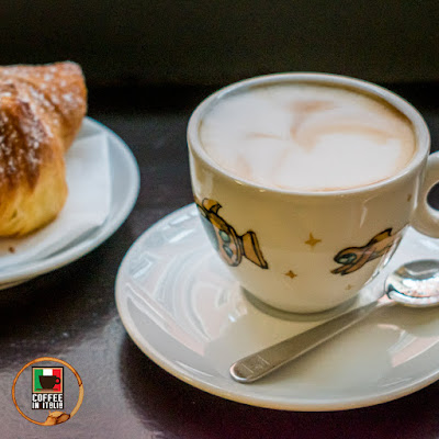 Coffee Shop In Rome Near Colosseum Bar Monti - Breakfast